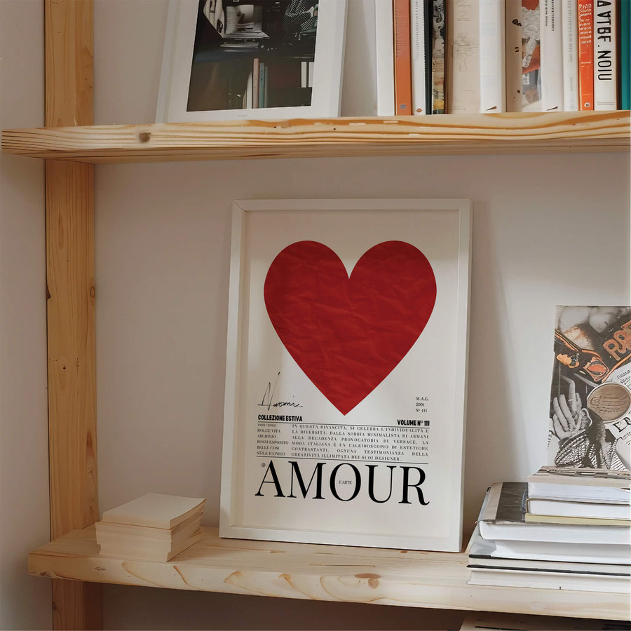 AMOUR L’ARTE minimalist red heart print, modern fashion wall art with a bold heart design, perfect for chic home decor and a Parisian-inspired aesthetic